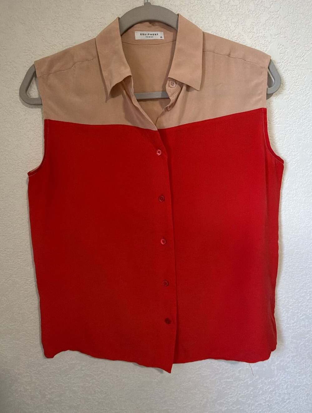Equipment Femme Silk Sleeveless Blouse Size XS Red Beige Colorblock Top